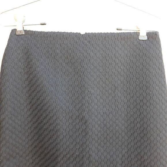 Costume National Italian Wool Honeycomb Textured A-line Skirt Black Sz 4 - Picture 5 of 11